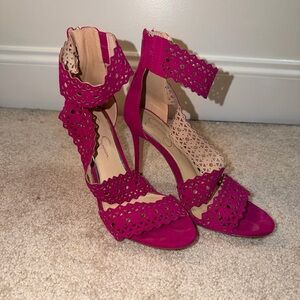 Jessica Simpson Size 8 Pink Suede heels